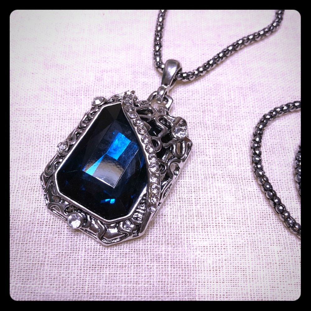 Boutique Fashion Necklace